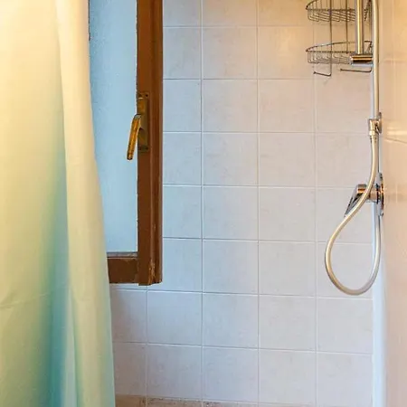 Easytopstay - Monti * Rom