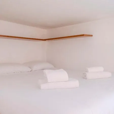 Easytopstay - Monti * Rom